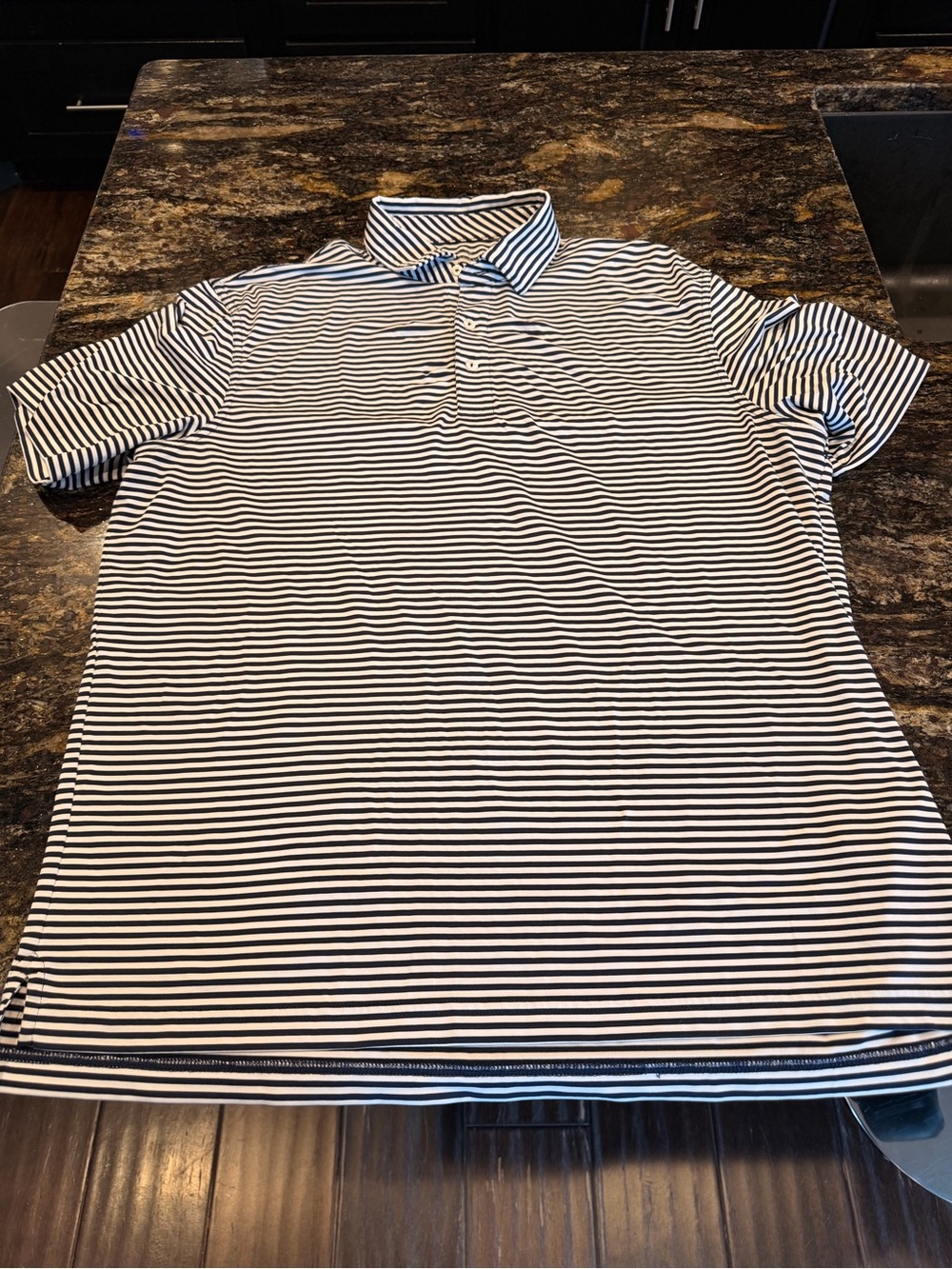 Vineyard Vines Perforce Navy and White Striped Polo Mens L